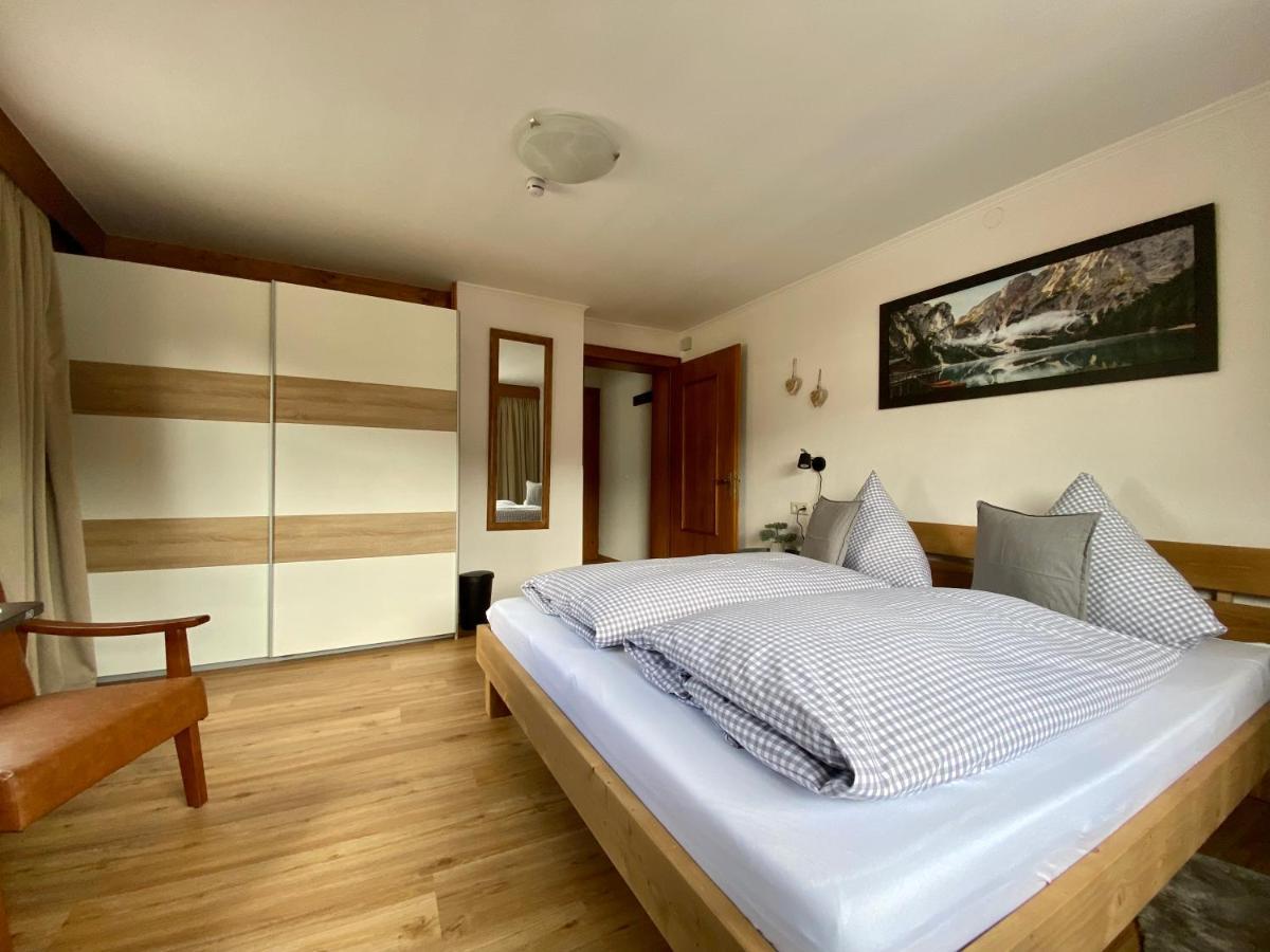 Haus Tirol Ehrwald Hotell Exteriör bild