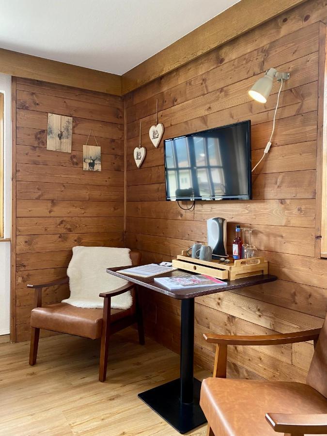 Haus Tirol Ehrwald Hotell Exteriör bild
