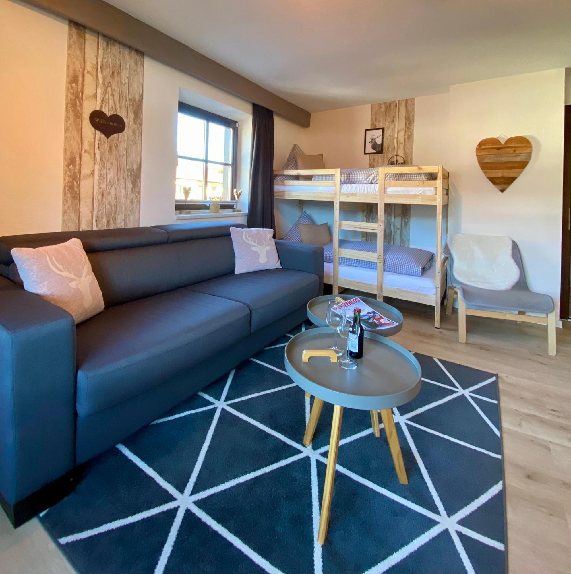 Haus Tirol Ehrwald Hotell Exteriör bild